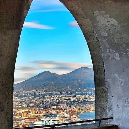 Apartamento Panoramic, Metro Vomero - Elegante *